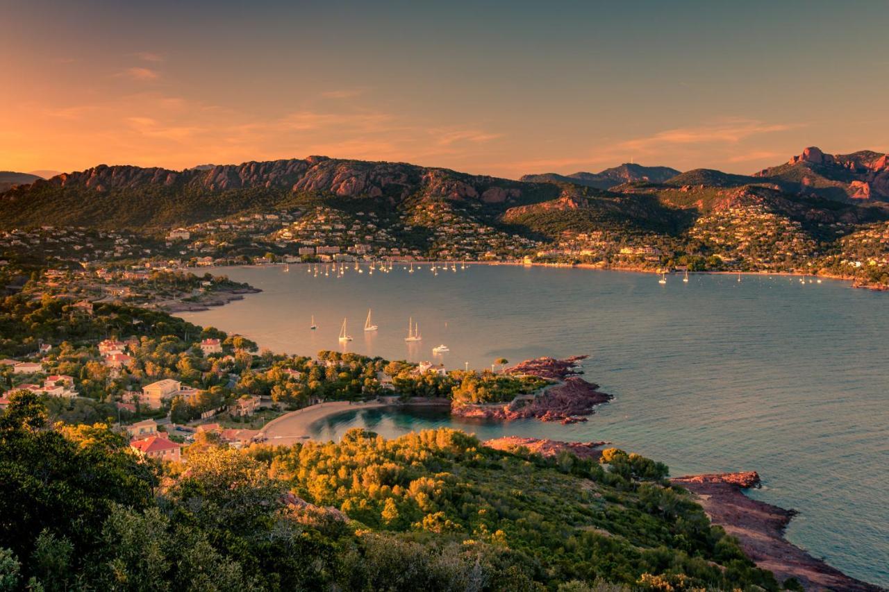 Agay Cap Esterel Village Allee Fleurs - F2 Clim Vue Golf Et Mer - Grande Terrasse Plein Sud Сен-Рафаэль Экстерьер фото