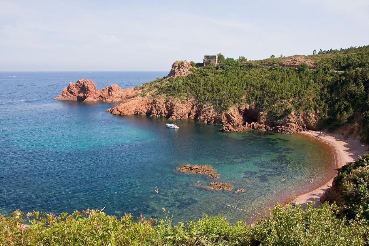 Agay Cap Esterel Village Allee Fleurs - F2 Clim Vue Golf Et Mer - Grande Terrasse Plein Sud Сен-Рафаэль Экстерьер фото