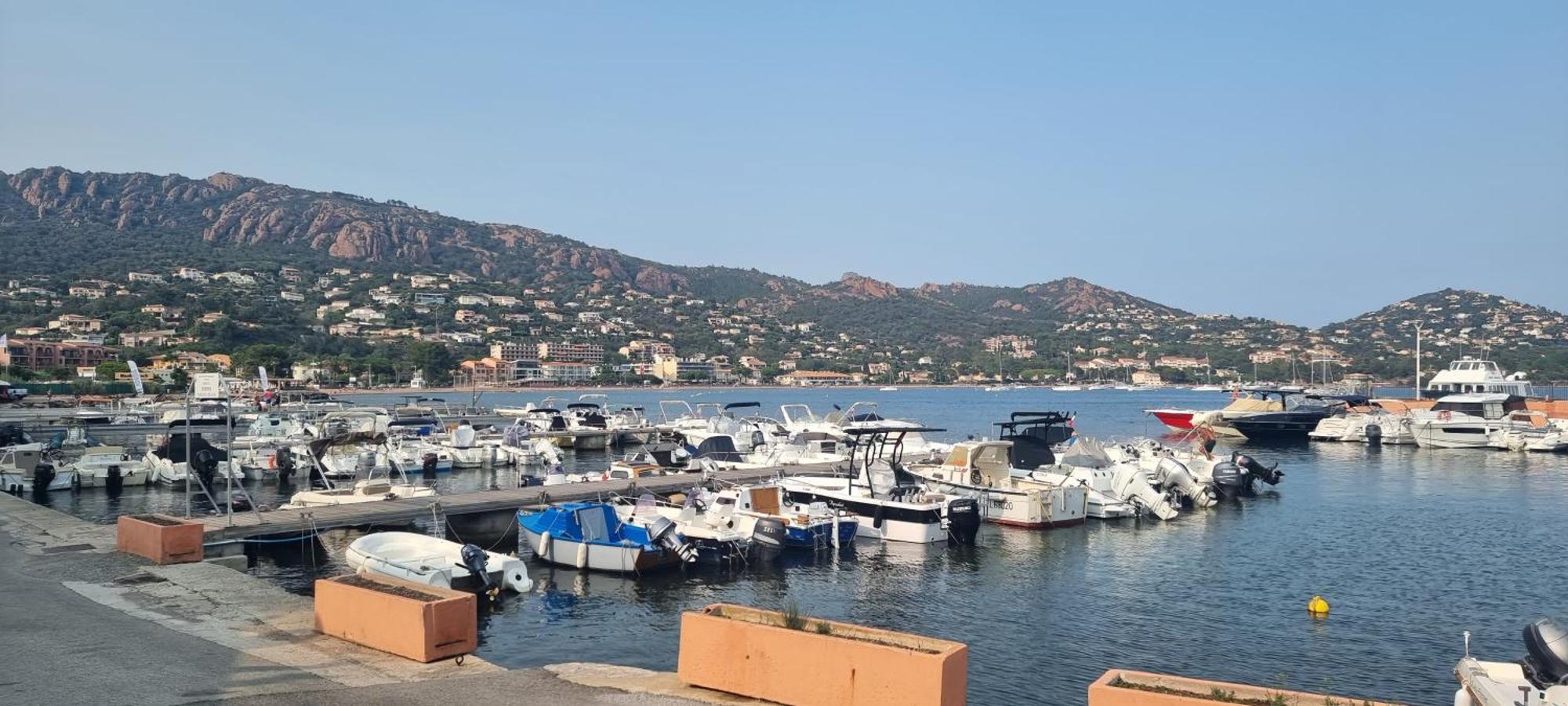 Agay Cap Esterel Village Allee Fleurs - F2 Clim Vue Golf Et Mer - Grande Terrasse Plein Sud Сен-Рафаэль Экстерьер фото