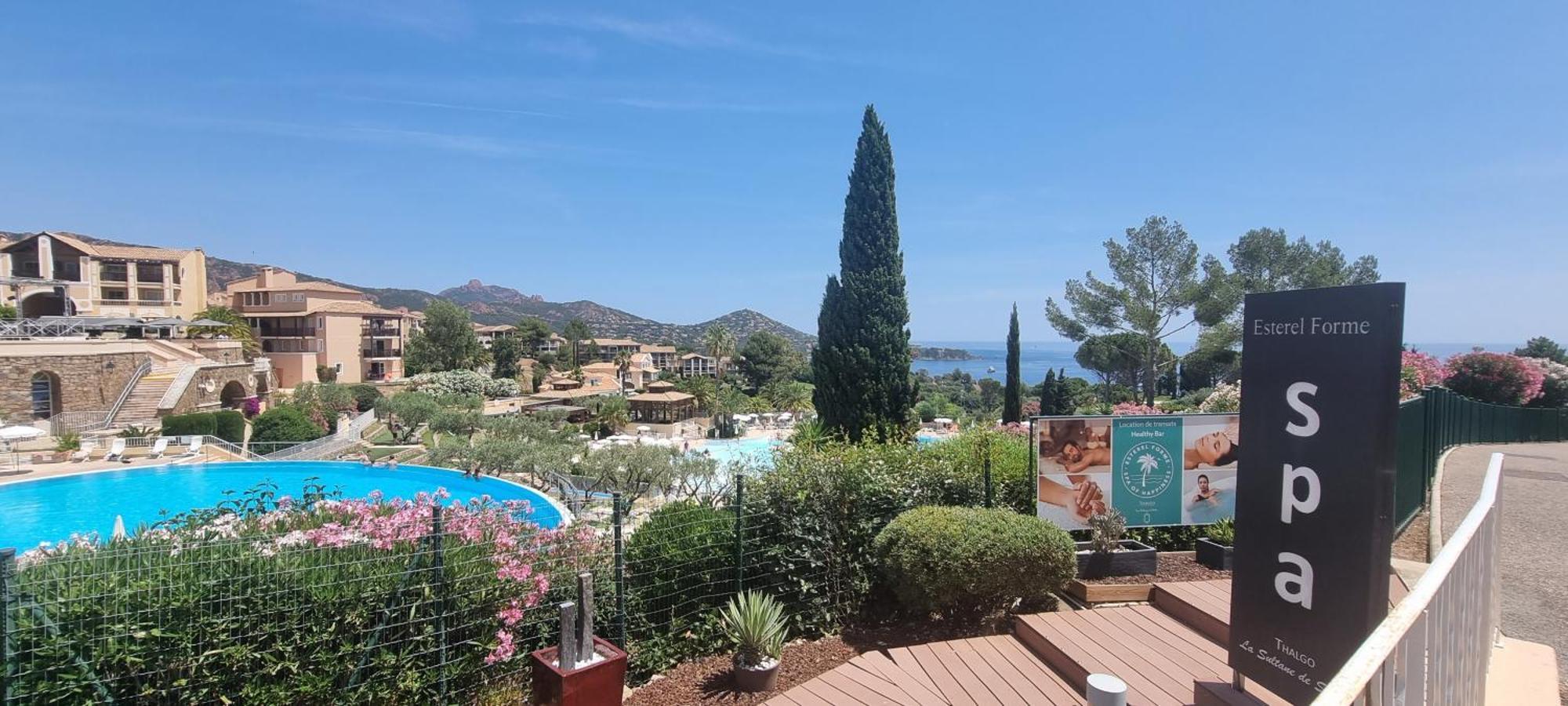 Agay Cap Esterel Village Allee Fleurs - F2 Clim Vue Golf Et Mer - Grande Terrasse Plein Sud Сен-Рафаэль Экстерьер фото