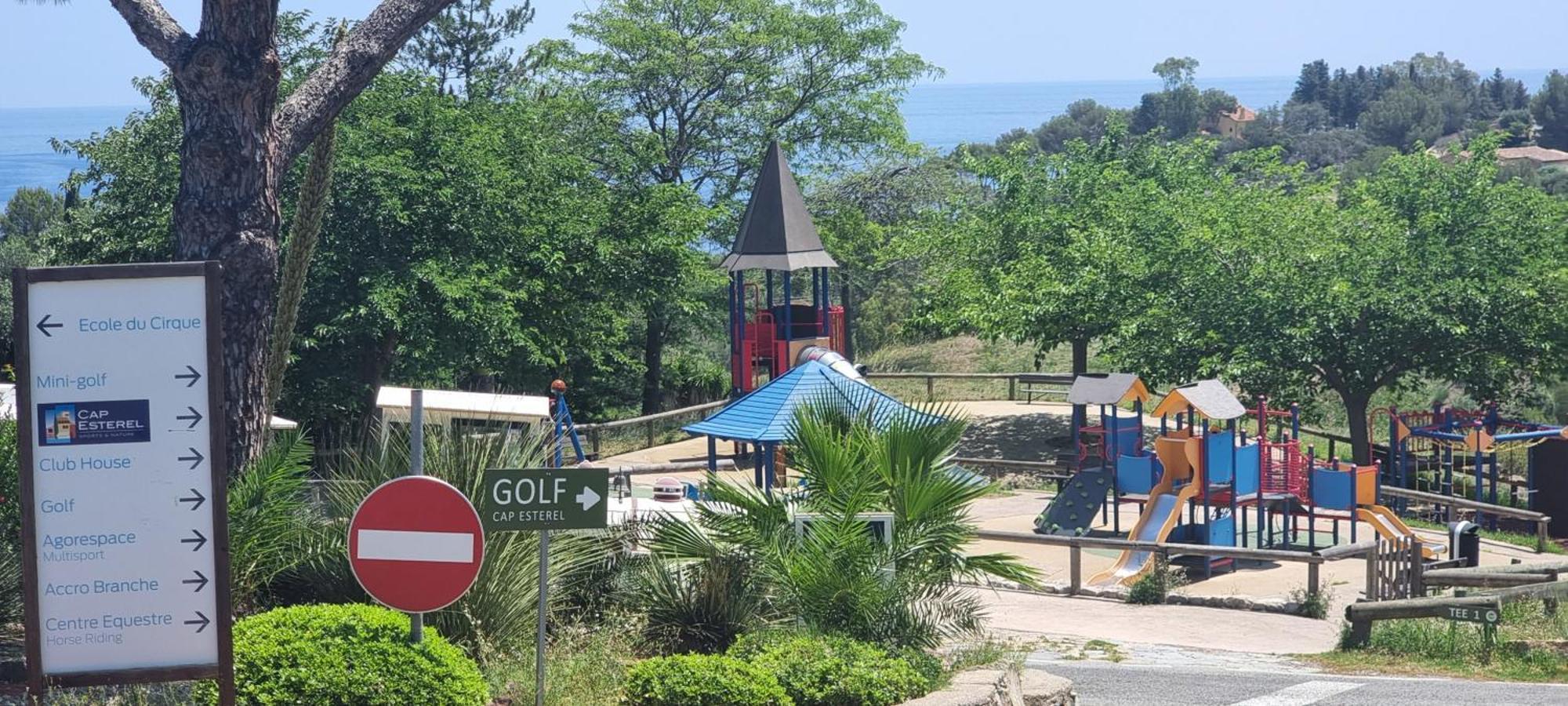 Agay Cap Esterel Village Allee Fleurs - F2 Clim Vue Golf Et Mer - Grande Terrasse Plein Sud Сен-Рафаэль Экстерьер фото
