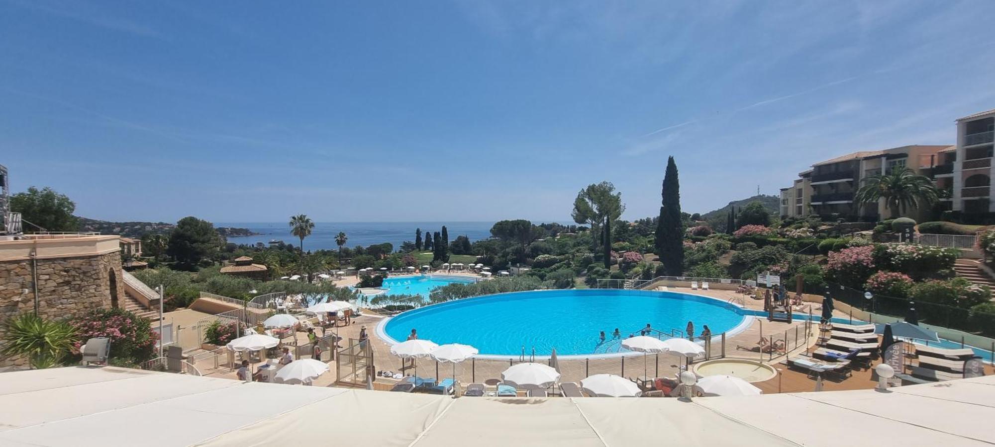 Agay Cap Esterel Village Allee Fleurs - F2 Clim Vue Golf Et Mer - Grande Terrasse Plein Sud Сен-Рафаэль Экстерьер фото