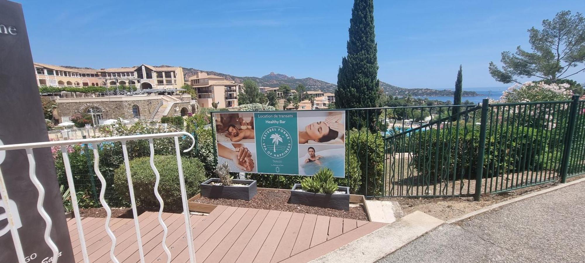 Agay Cap Esterel Village Allee Fleurs - F2 Clim Vue Golf Et Mer - Grande Terrasse Plein Sud Сен-Рафаэль Экстерьер фото