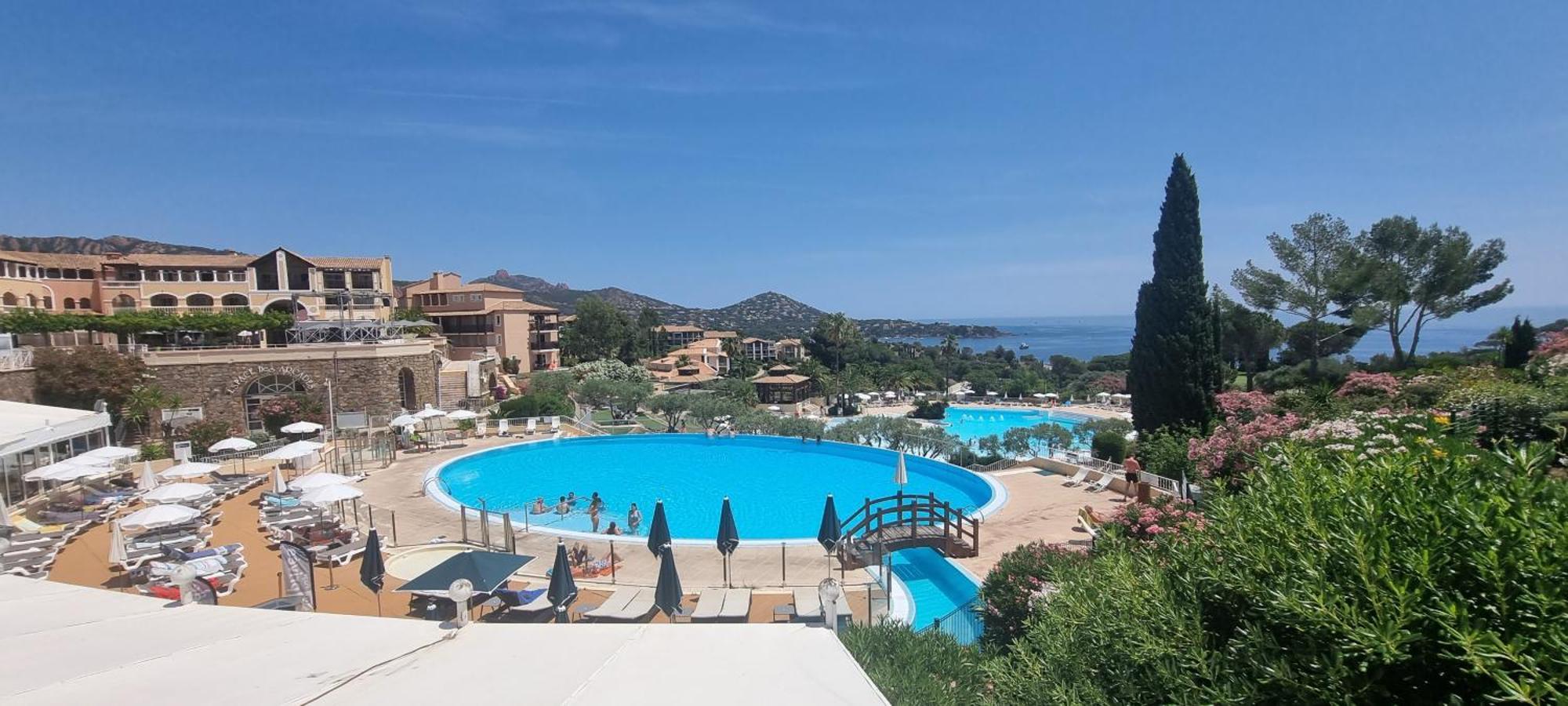 Agay Cap Esterel Village Allee Fleurs - F2 Clim Vue Golf Et Mer - Grande Terrasse Plein Sud Сен-Рафаэль Экстерьер фото