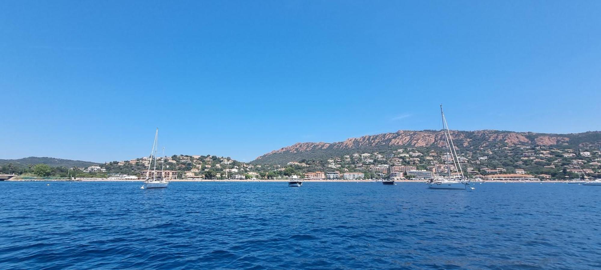 Agay Cap Esterel Village Allee Fleurs - F2 Clim Vue Golf Et Mer - Grande Terrasse Plein Sud Сен-Рафаэль Экстерьер фото