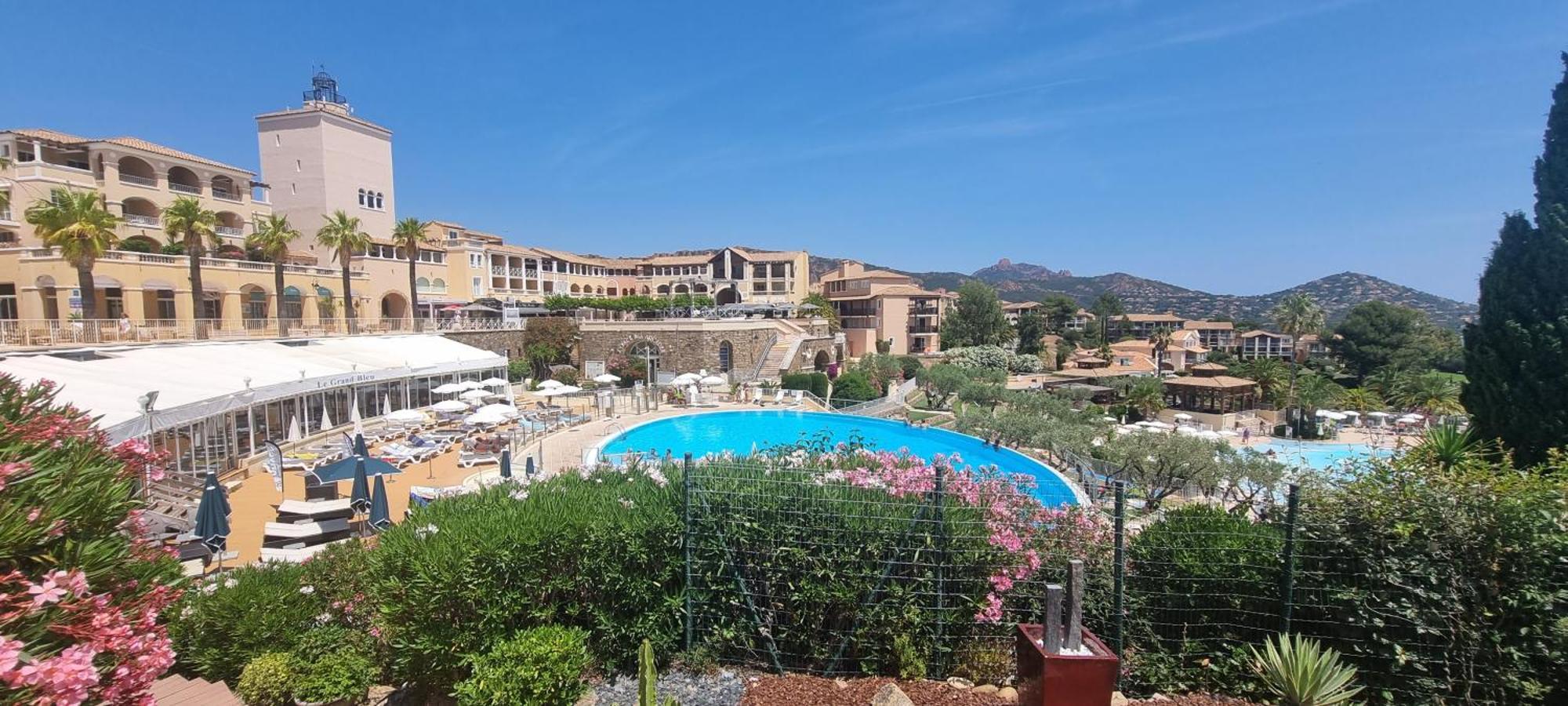 Agay Cap Esterel Village Allee Fleurs - F2 Clim Vue Golf Et Mer - Grande Terrasse Plein Sud Сен-Рафаэль Экстерьер фото